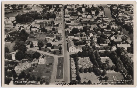 30. Jäderstullen, och kyrkogården nere vid Lundborgsesplanaden i neder kant